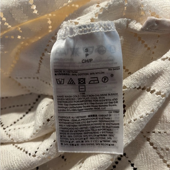 Banana Republic Sweater - Picture 4 of 5